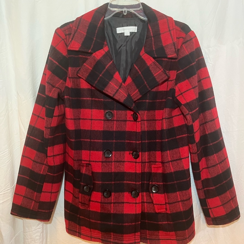 NY and Company Red and black plaid coat size Large